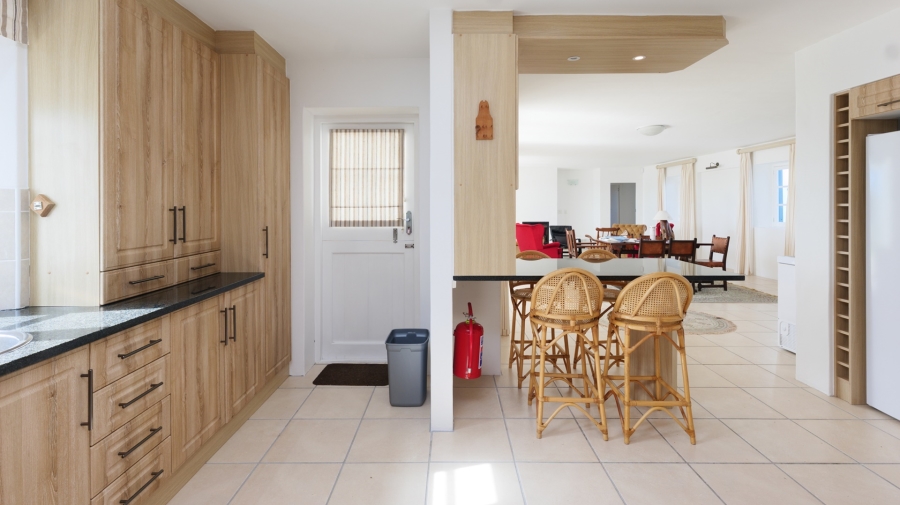 5 Bedroom Property for Sale in Struisbaai Western Cape
